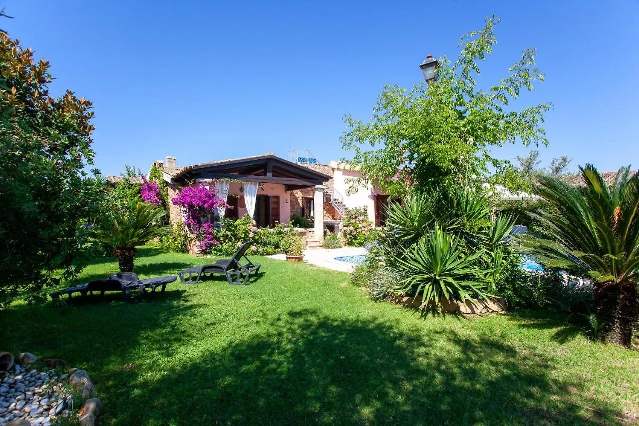 Villetta Le Rose San Teodoro  Villa San Teodoro (Sardinia)